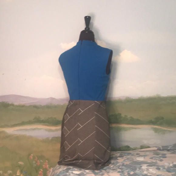 Blue, black and white beautiful dress - Picture 3 of 8